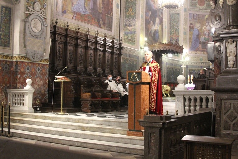 Płock. Gorzkie Żale w katedrze