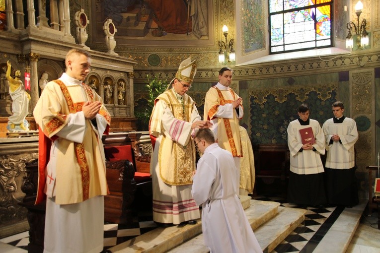 Święcenia diakonatu w Płocku. Część I