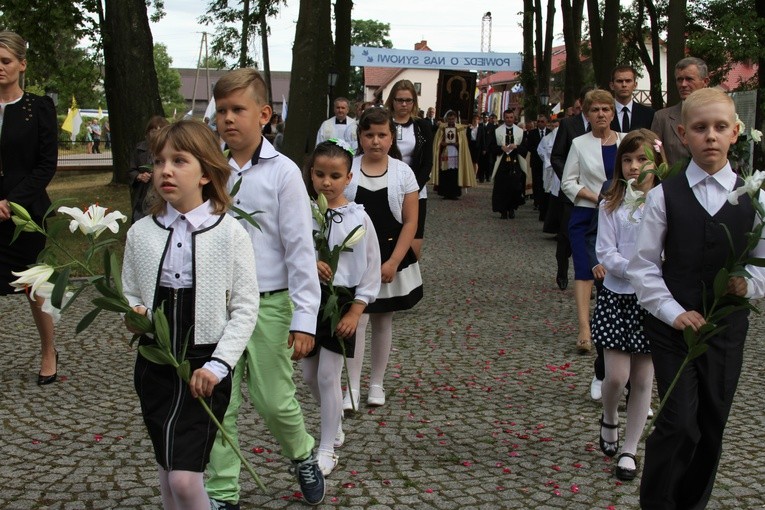 Rostkowo. Nawiedzenie w parafii św. Stanisława Kostki