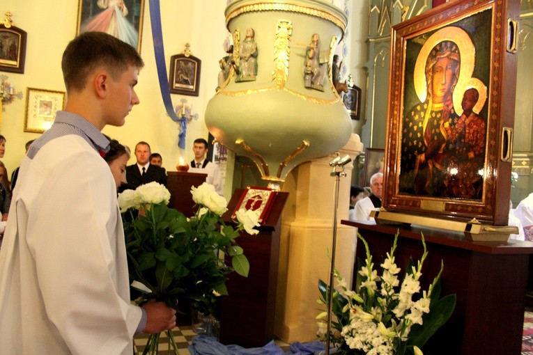 Żmijewo. Nawiedzenie w parafii pw. Matki Bożej Szkaplerznej