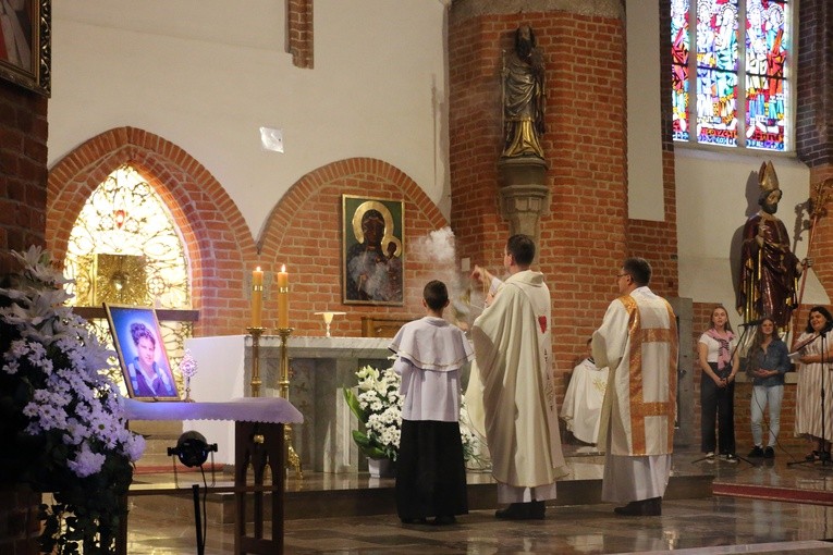 Bł. Carlo Acutis - poświęcenie obrazu i relikwiarza