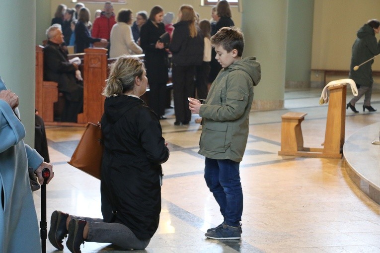 Ciechanów. Uroczystości w parafii MB Fatimskiej