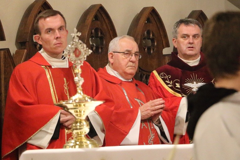 Elbląg. Wprowadzenie relikwi św. Wojciecha