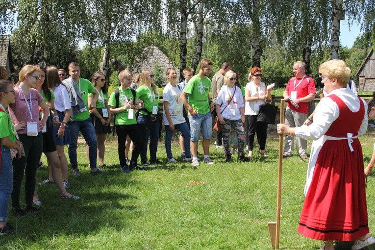 ŚDM. Pielgrzymi w skansenie