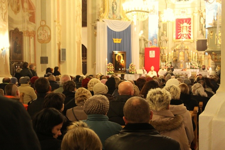 Strzegocin. Nawiedzenie w parafii Matki Bożej Szkaplerznej