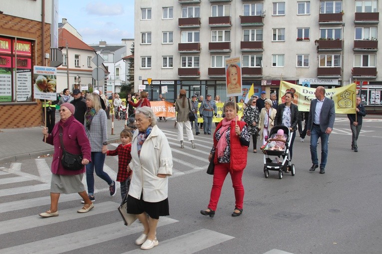 Ciechanów. Marsz dla Życia i Rodziny
