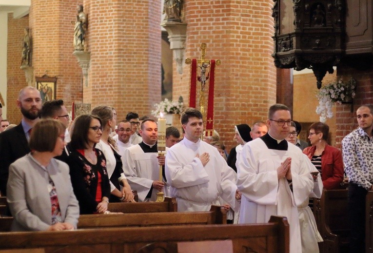 Święcenia diakonatu