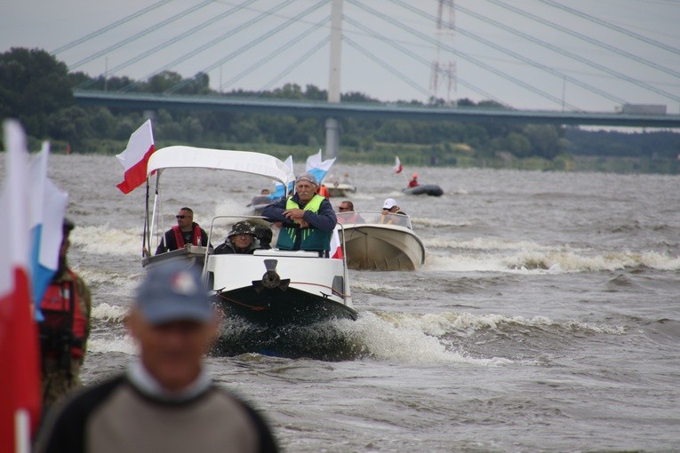 Płock. Pielgrzymka wodniaków