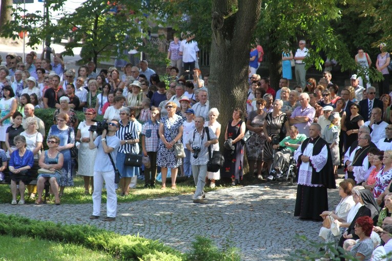 Diecezjalne dziękczynienie za chrzest Polski. 1