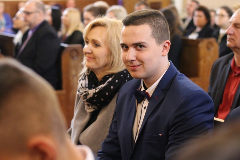 Bierzmowanie w makowskiej farze