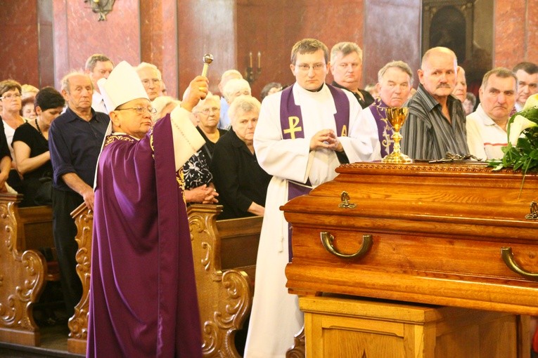 Pogrzeb śp. ks. Franciszka Czernika