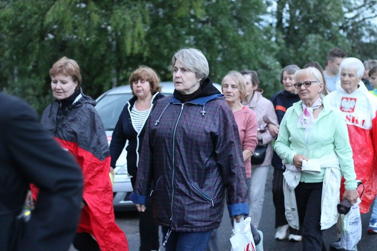 II Nocna Pielgrzymka z Modlina do Czerwińska