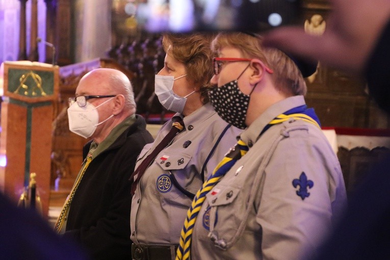 Płock. Betlejemskie Światło Pokoju 2021