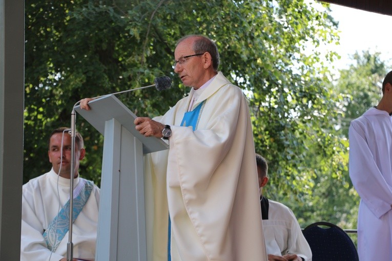 Koronacja w Smardzewie. Część I