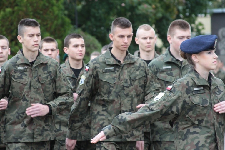 Ślubowanie klas pierwszych PUL