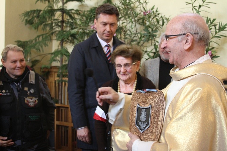 Poświęcenie tablicy wołyńskiej w Płocku