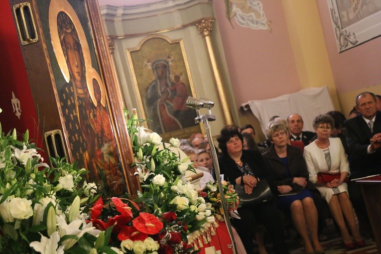 Ruże. Nawiedzenie w parafii świętych Apostołów Piotra i Pawła
