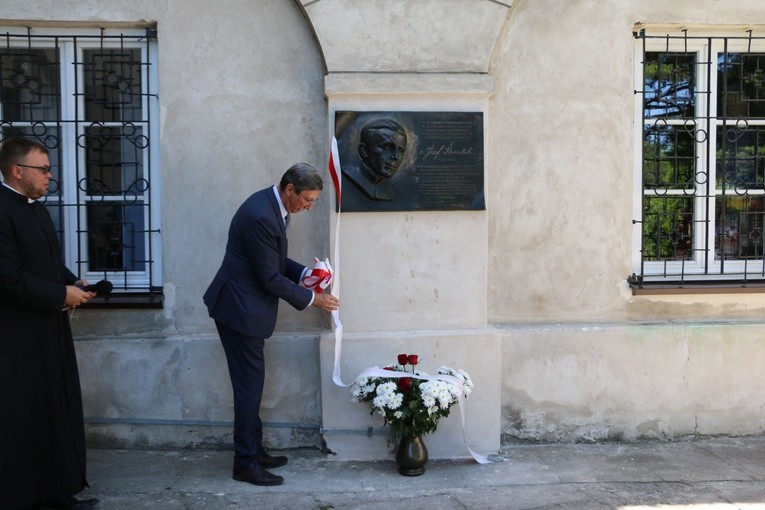 Czerwińsk n. Wisłą. Odsłonięcie tablicy upamiętniającej bł. ks. Józefa Kowalskiego