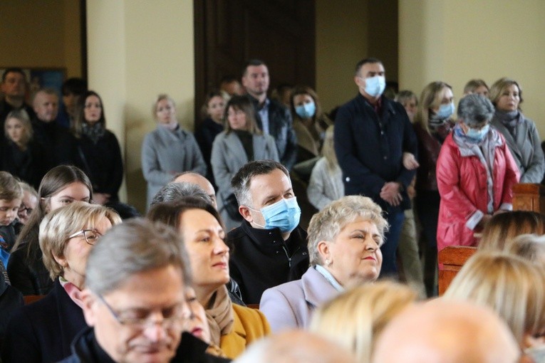 Ciechanów. Uroczystości w parafii MB Fatimskiej