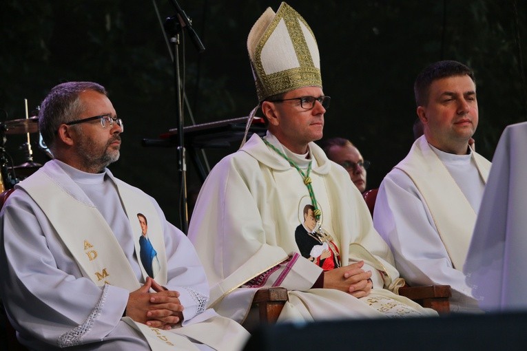 Rostkowo. Pielgrzymka młodzieży