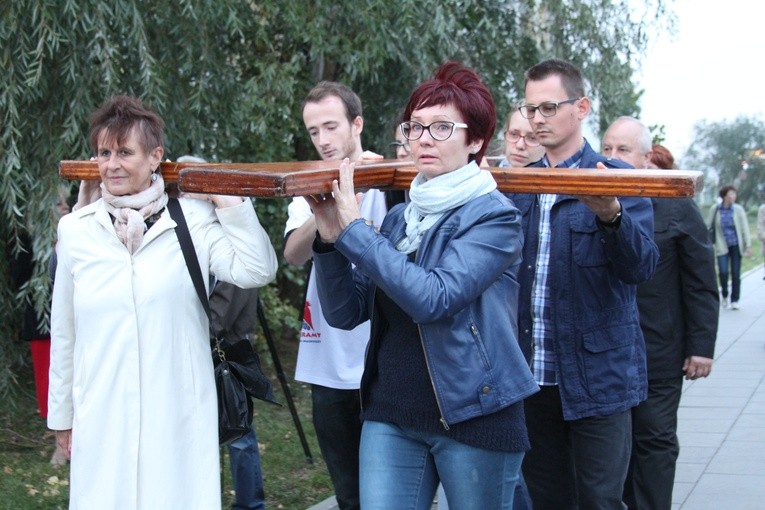 Znaki ŚDM w Płocku - Podolszyce