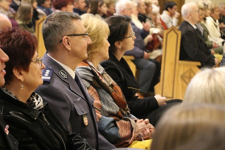 Ciechanów. Jubileusz parafii św. Piotra Apostoła