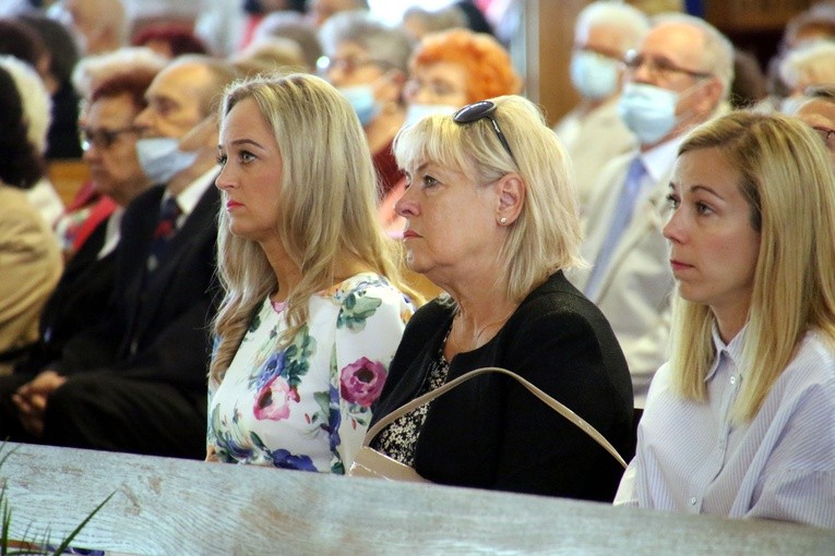 Płock. 40-lecie parafii pw. św. Jadwigi Królowej