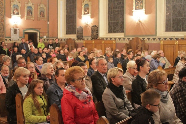 Tłuchowo. Nawiedzenie w parafii pw. Wniebowzięcia NMP