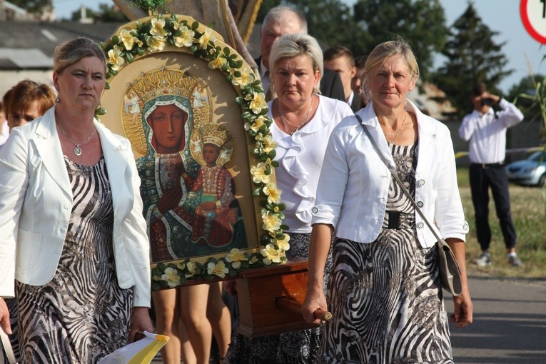 Krajkowo. Nawiedzenie w parafii Trójcy Świętej
