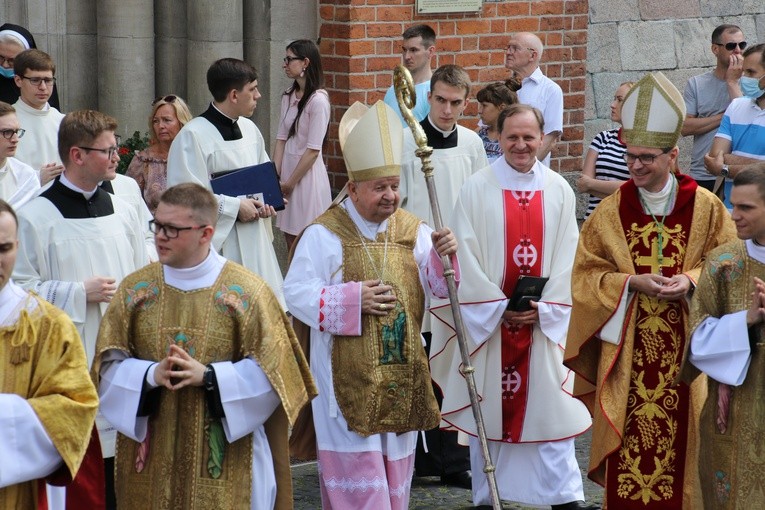 Płock. Poświęcenie mozaiki w oknie papieskim
