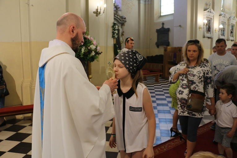 Relikwie św. Antoniego w Woli Kiełpińskiej