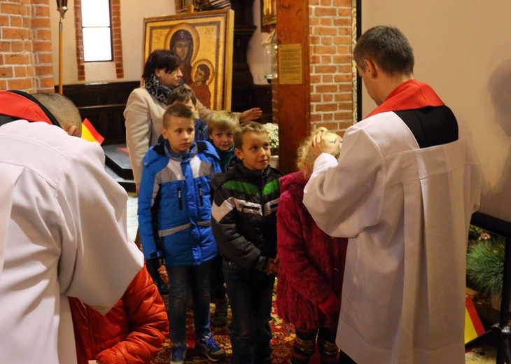 Symbole ŚDM - Parafia św. Jakuba, Tolkmicko