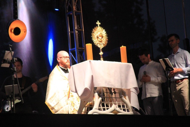Płock. Boże Ciało u klaretynów