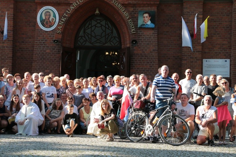 Rowerowa pielgrzymka z Rypina do Rostkowa