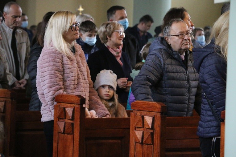Ciechanów. Uroczystości w parafii MB Fatimskiej