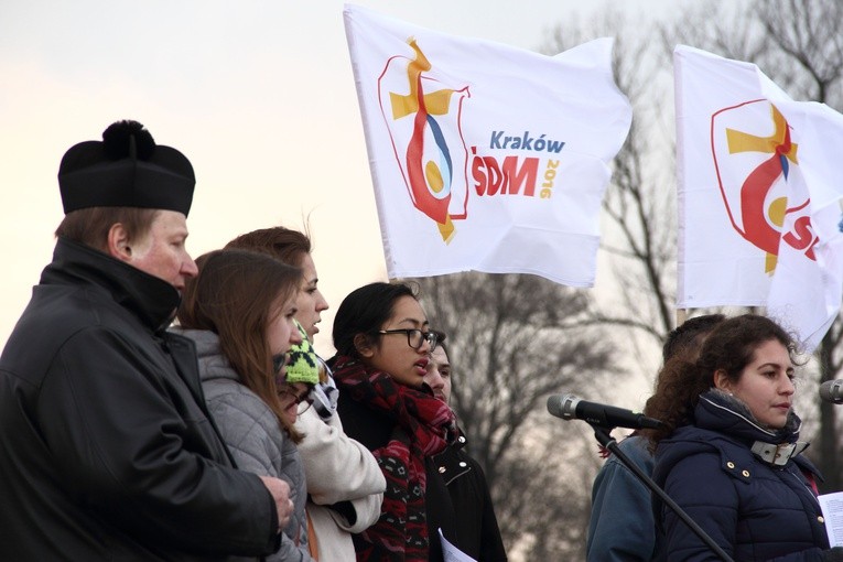 Wolontariusze ŚDM na Campus Misericoridiae