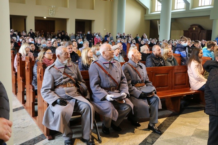 Ciechanów. Uroczystości w parafii MB Fatimskiej