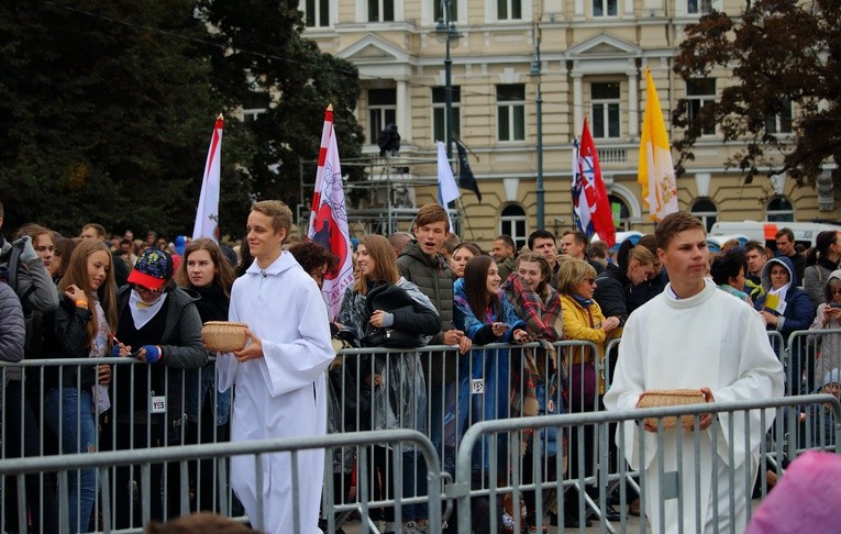 Młodzież z diecezji elbląskiej w Wilnie 