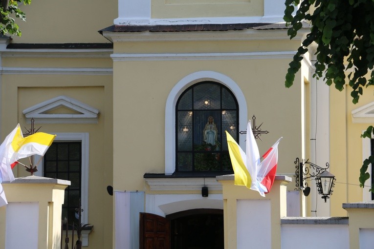 Koziebrody. Uroczystości odpustowe w święto Narodzenia NMP - cz. 1