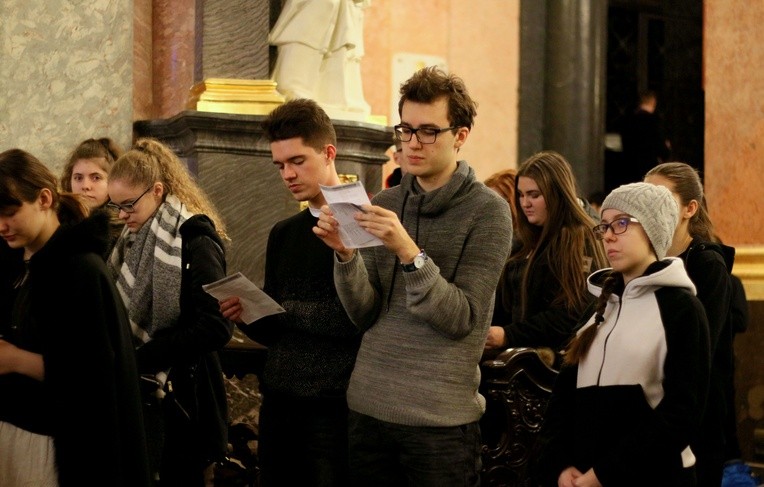 Czuwanie maturzystów