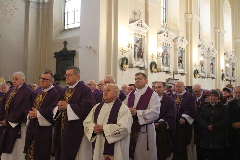 Pogrzeb ks. kan. Mieczysława Zdanowskiego