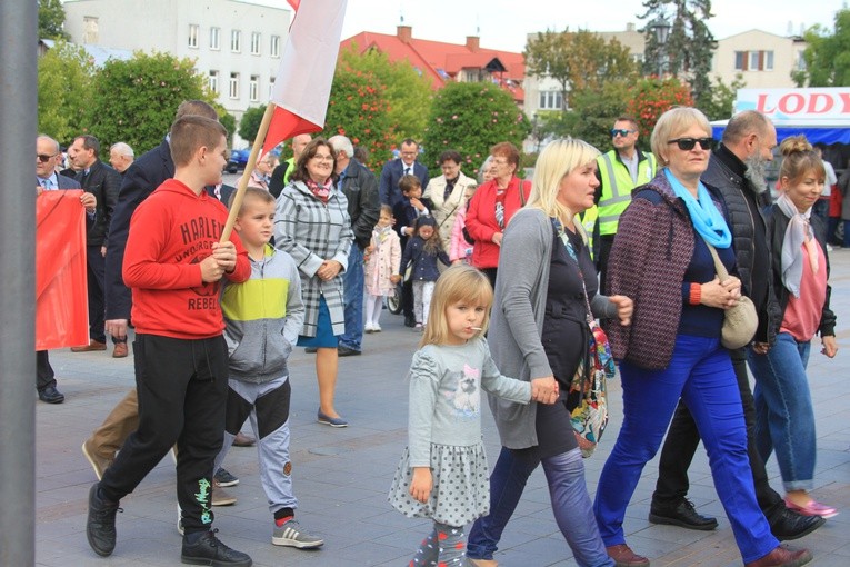 Ciechanów. Marsz dla Życia i Rodziny