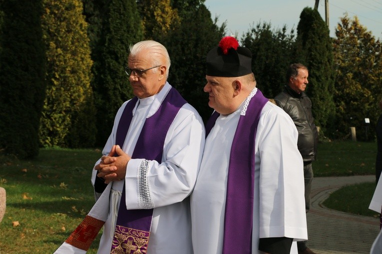 Lekowo. Pogrzeb ks. Tadeusza Janowskiego