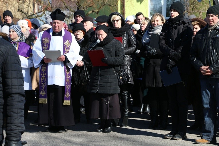 Droga Krzyżowa w Bogatem
