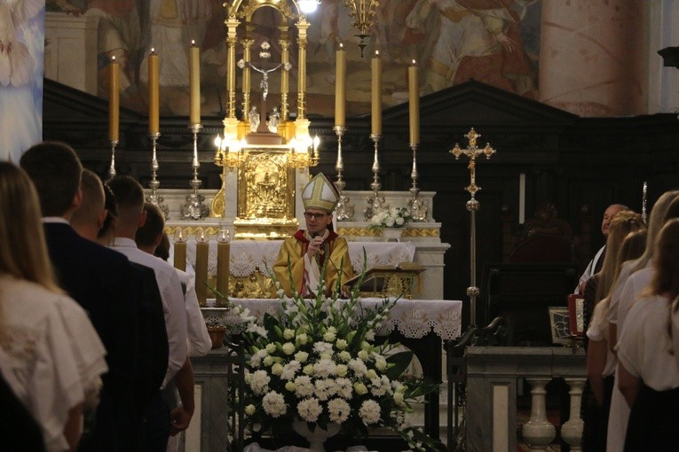 Krasne. Poświęcenie odnowionego ołtarza