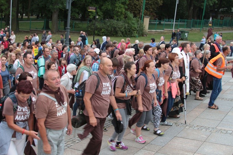 Pielgrzymka. Jasna Góra (część 1)