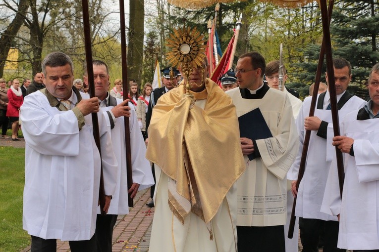 Jubileusz parafii w Karniewie