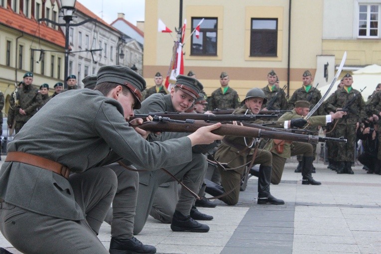 95 lat z Krzyżem Walecznych