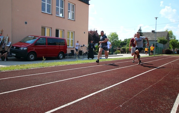 XXVIII EPP. Idąc do Matki Bożej 