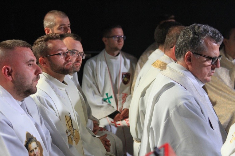 Pielgrzymka młodzieży. Część 2